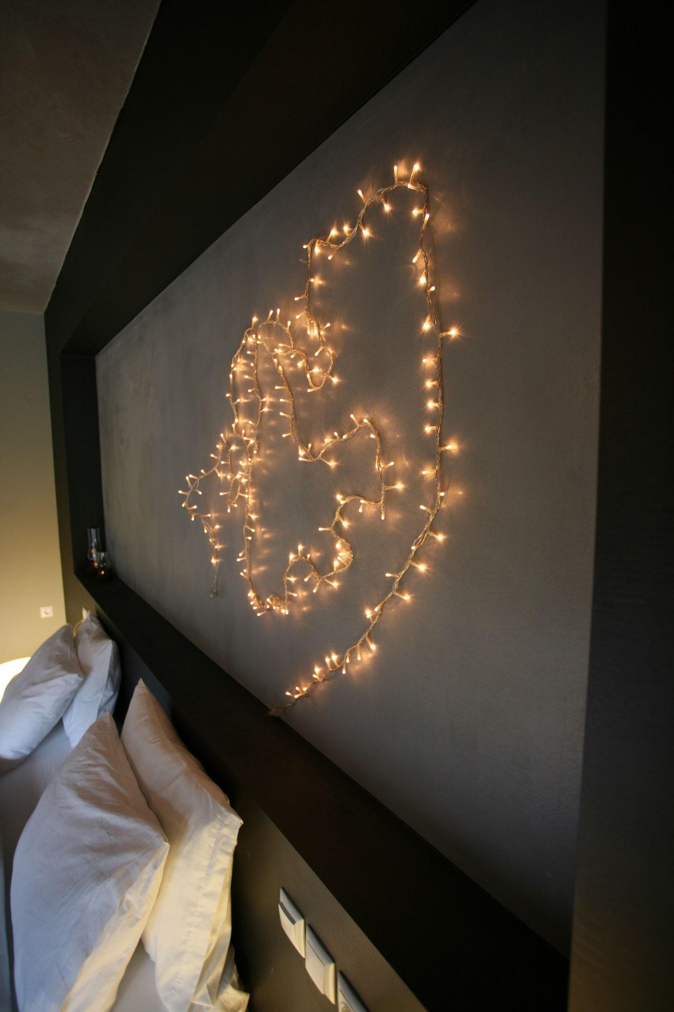 Oniropetra Boutique Hotel Karpenísion エクステリア 写真