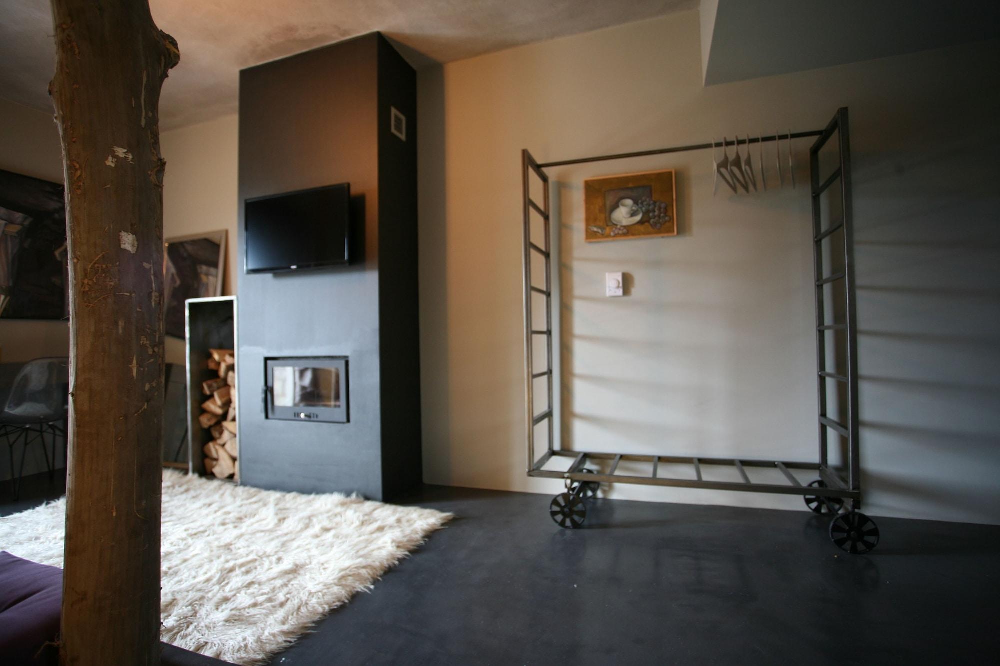 Oniropetra Boutique Hotel Karpenísion エクステリア 写真