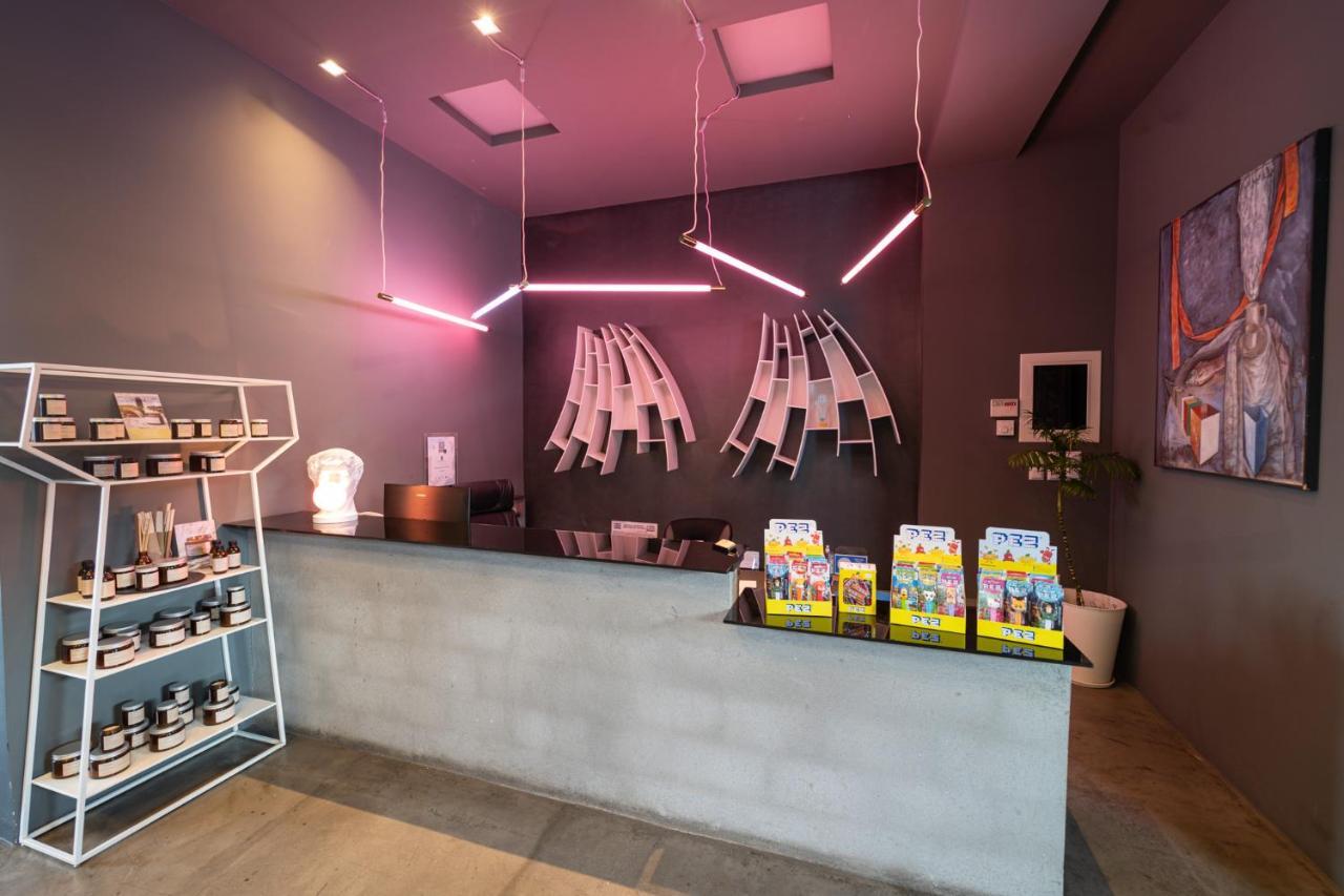 Oniropetra Boutique Hotel Karpenísion エクステリア 写真