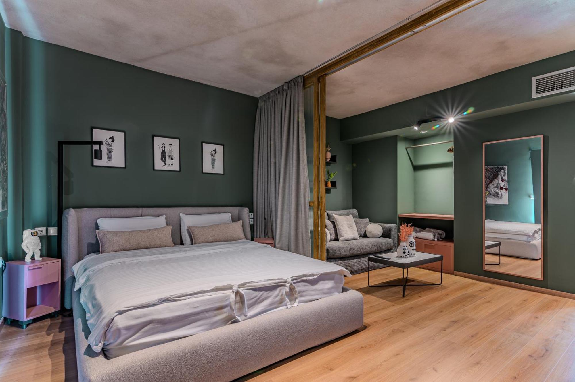 Oniropetra Boutique Hotel Karpenísion エクステリア 写真