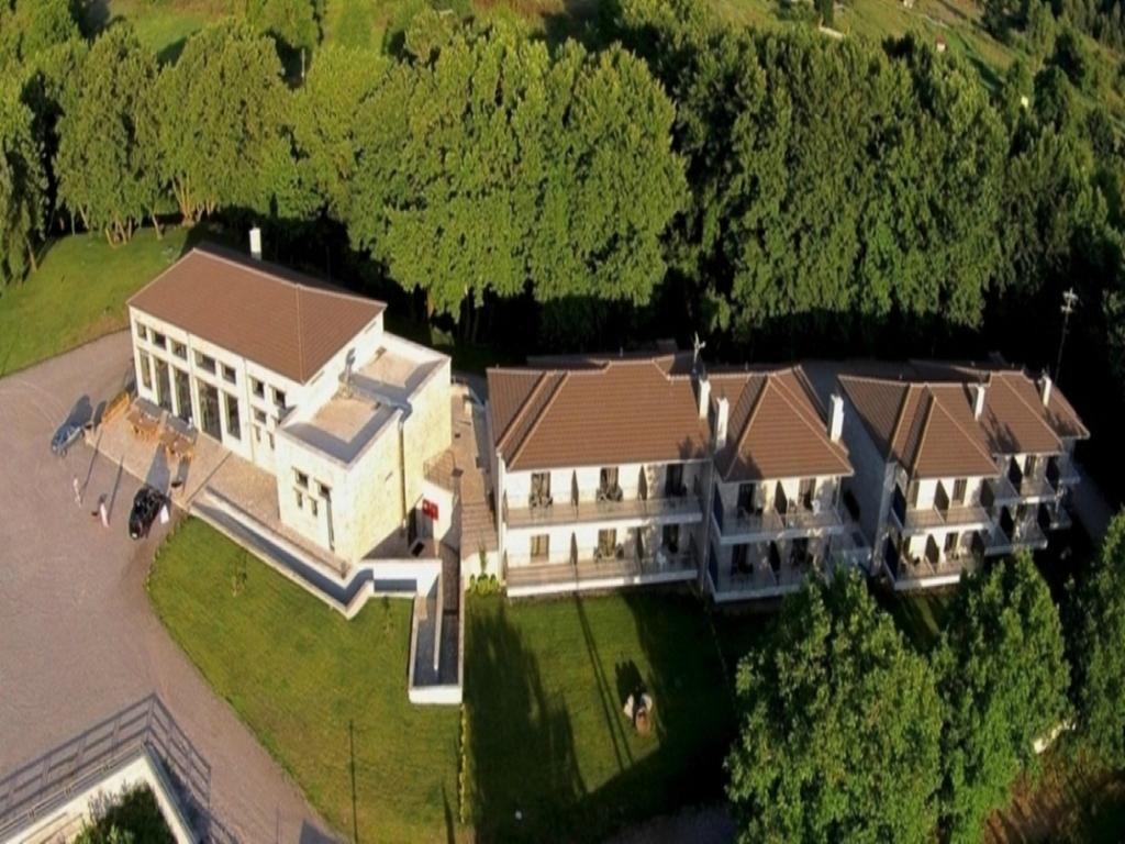 Oniropetra Boutique Hotel Karpenísion エクステリア 写真